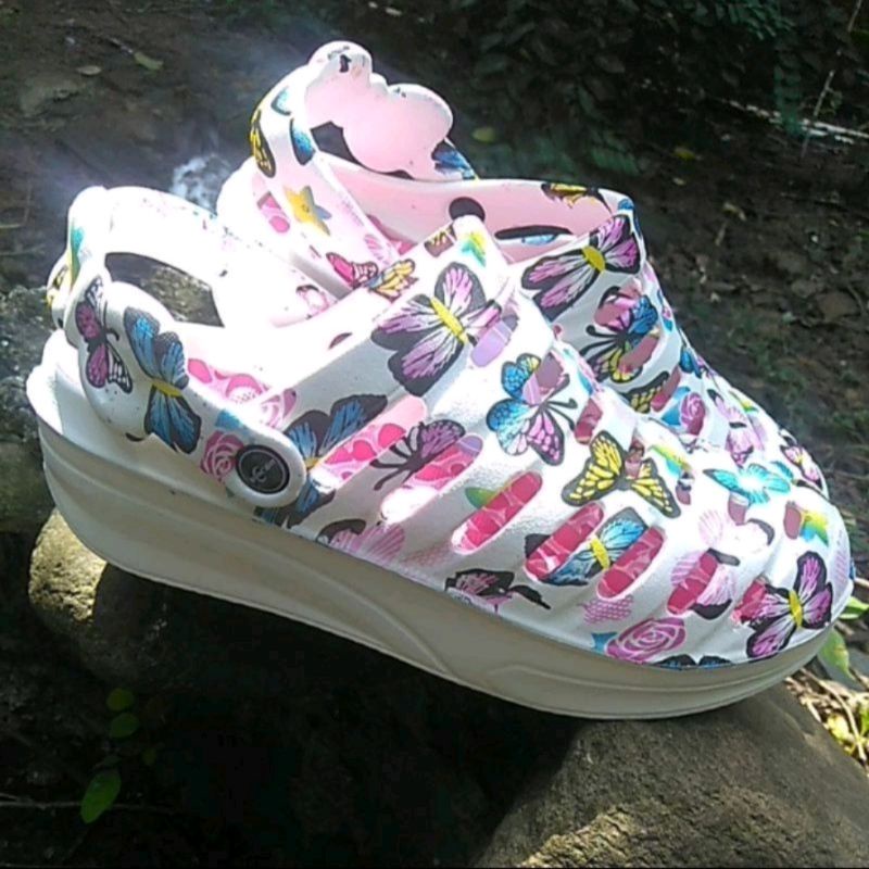 Sandal Viral Printing model crocs korean style Motif  Size 36-40