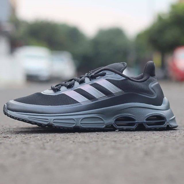 adidas quadcube black