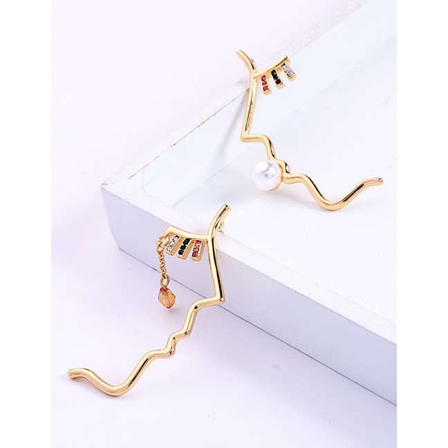 LRC Anting Tusuk Fashion B-2 Geometric Irregular Earrings F50785