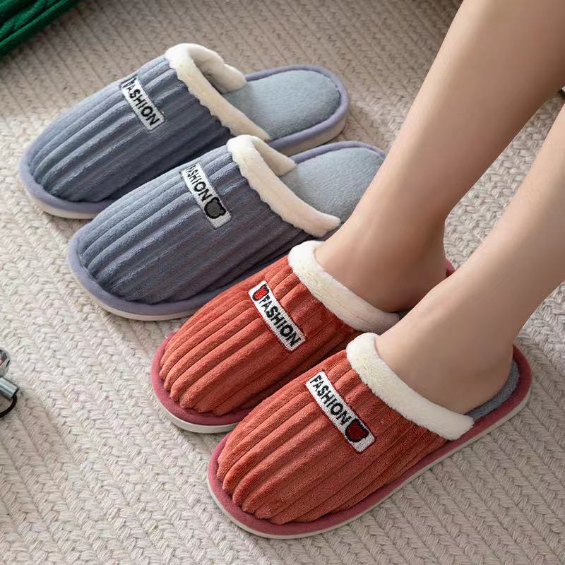 SANDAL FASHION / SANDAL GARIS- GARIS / SANDAL BULU / SANDAL SANTAI / SANDAL KAMAR TIDUR / SANDAL NATAL / SANDAL RUMAH / SANDAL SELOP RUMAH / SANDAL LUCU