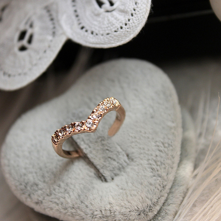 Valentine Rose Gold V-Shaped Romantic Transparent Zircon students party Ring