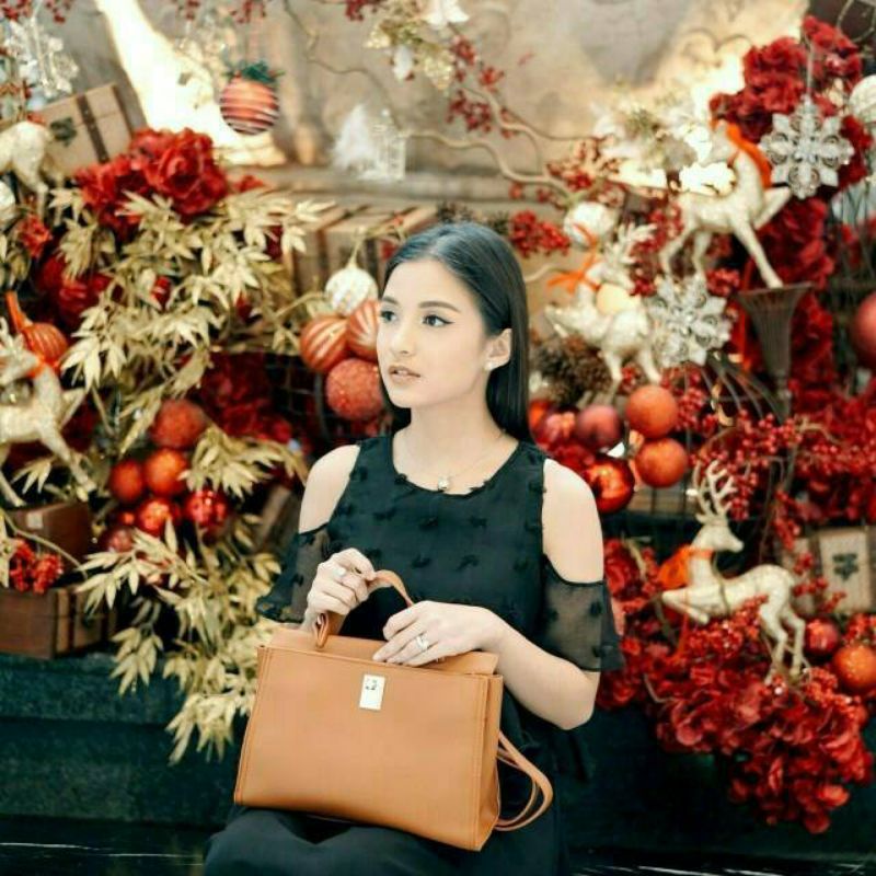 Adelle Bag Jims Honey