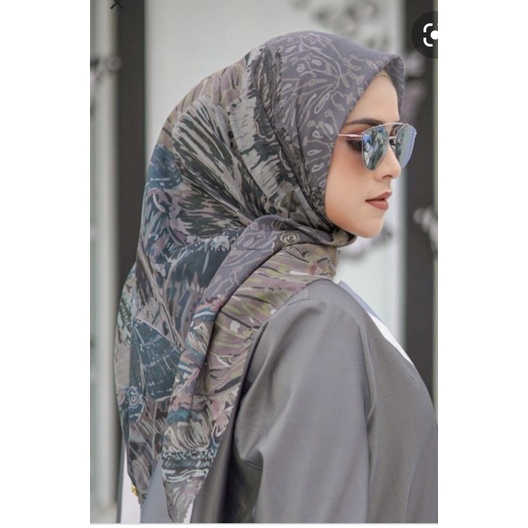 Ready Buttonscarves The farsha series Stone