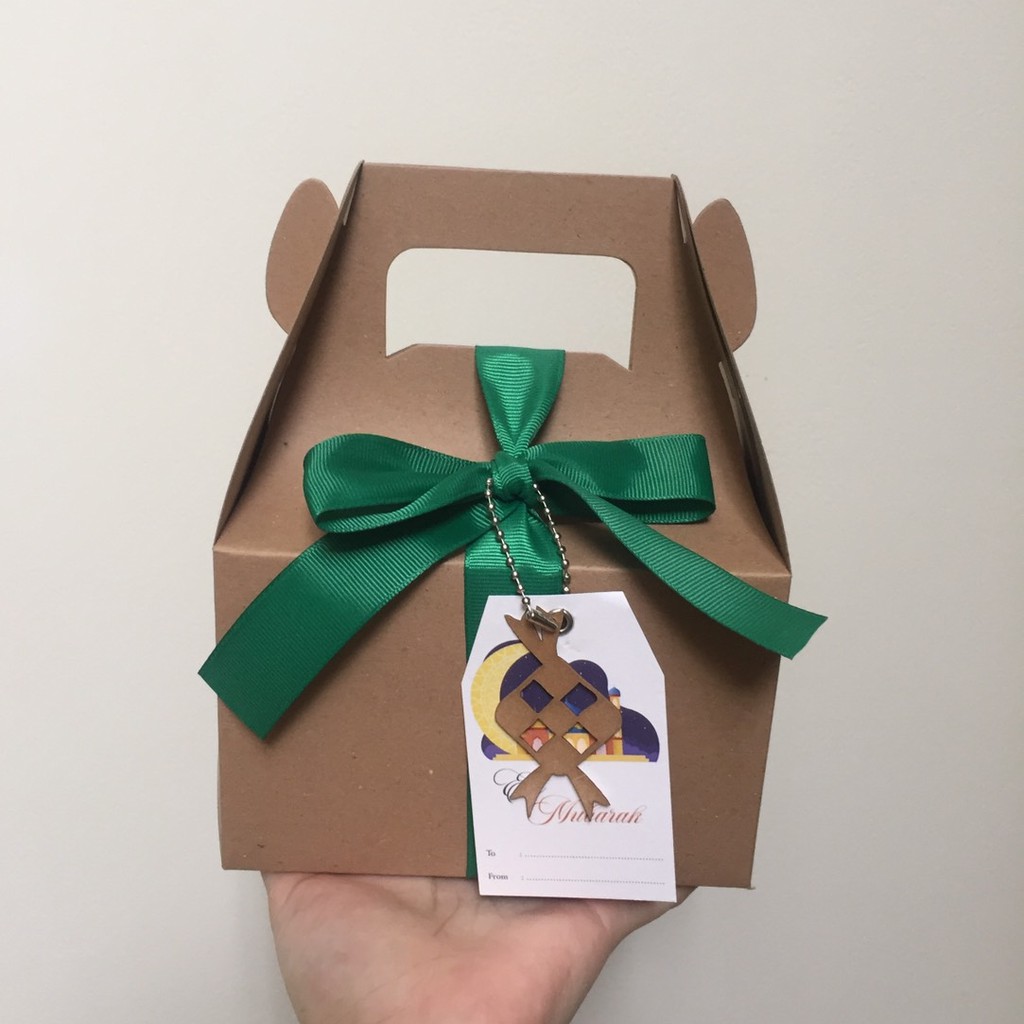 

Hampers Parcel Lebaran Bomboloni (Pita dan Greetings Card)