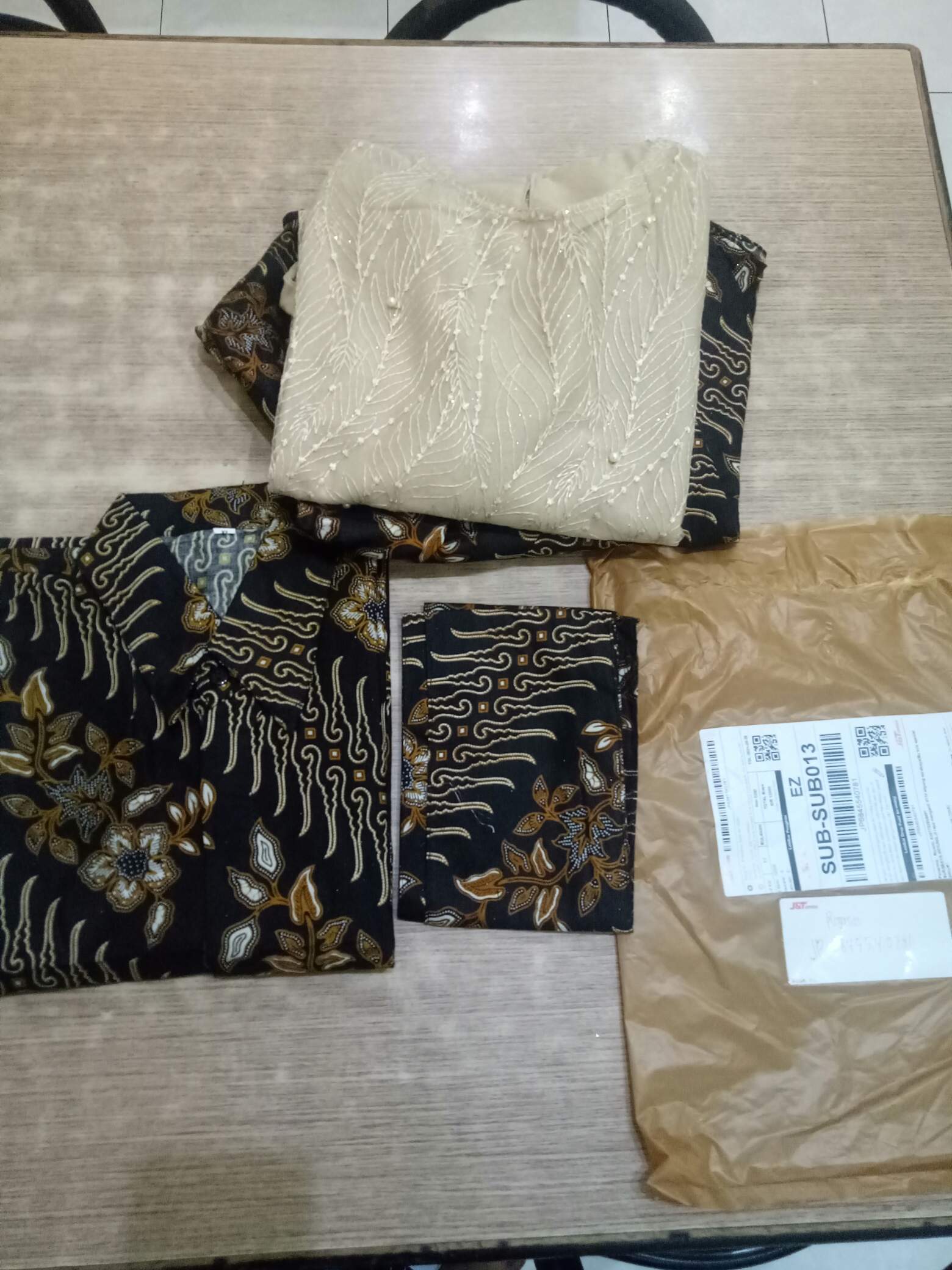 Maura Couple - Sania Ruffle Batik Couple Ori Ndoro Jowi Dnt Garansi Termurah Shopee - Bmaystore