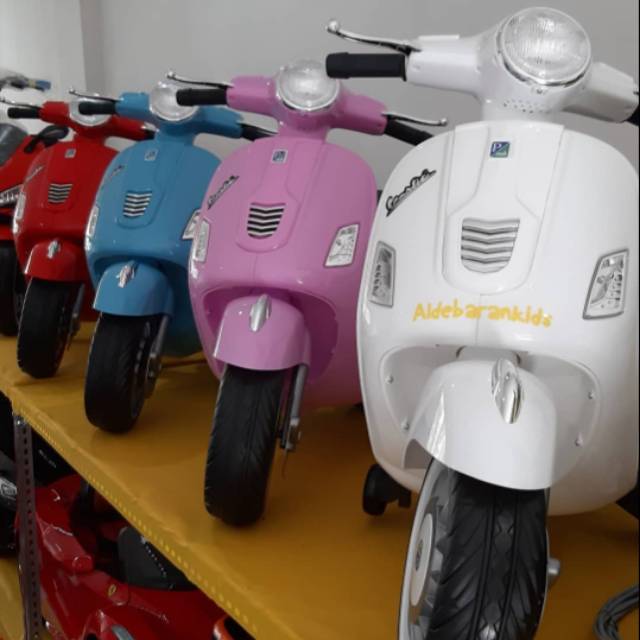 motor mainan aki Vespa vestic