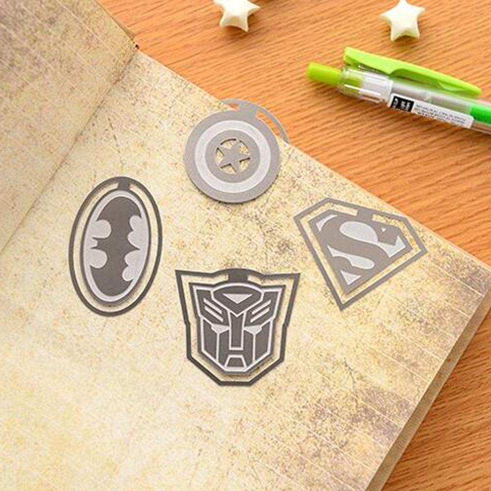 [Elegan] Klip Kertas Klip Buku Kreatif Hadiah Kualitas Tinggi Superman Membaca Perlengkapan Kantor Batman League of Legends Bookmark