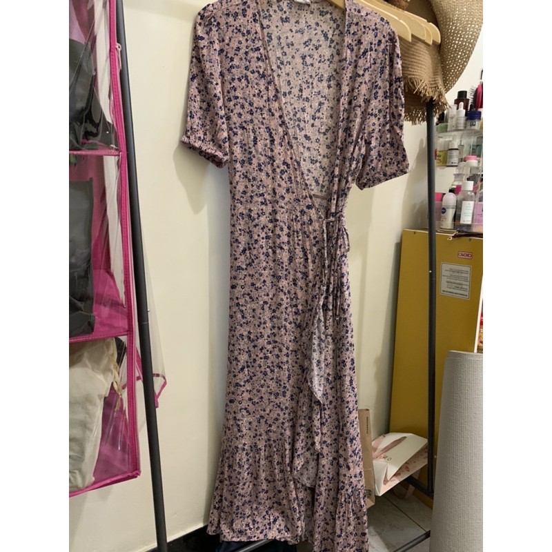 Jual preloved wrap dress lilac merk COTTON ON Indonesia|Shopee Indonesia