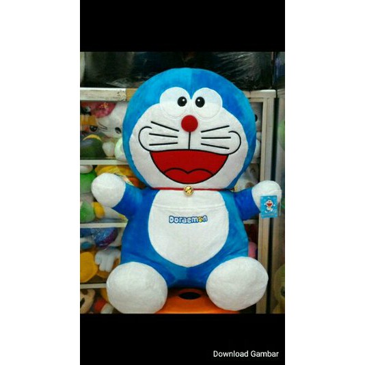 Boneka Doraemon Besar