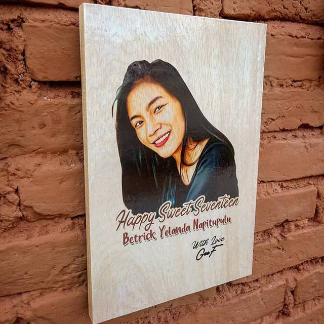 PHINOS - Sketsa Kayu 1 Wajah