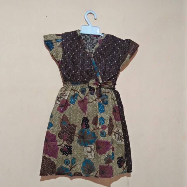 Baju batik anak perempuan umur 3th sd 4th