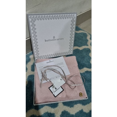 Preloved Tapis Embossed Pale Pink