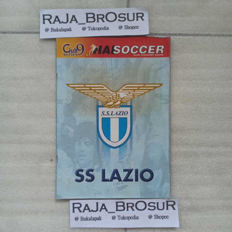 Buku HaiSoccer edisi Lazio skuad 2001-2002