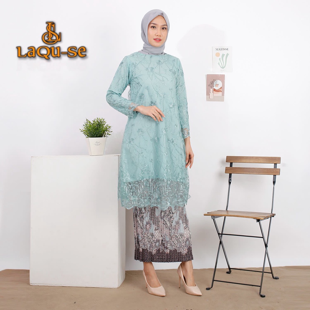 Set Kebaya Modern Kebaya Wisuda Stelan Kebaya Tunik Kebaya Lamaran Baju Besta By Laquse Kebayaa