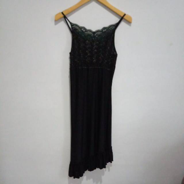 Preloved Gaun Pesta Wanita Hitam