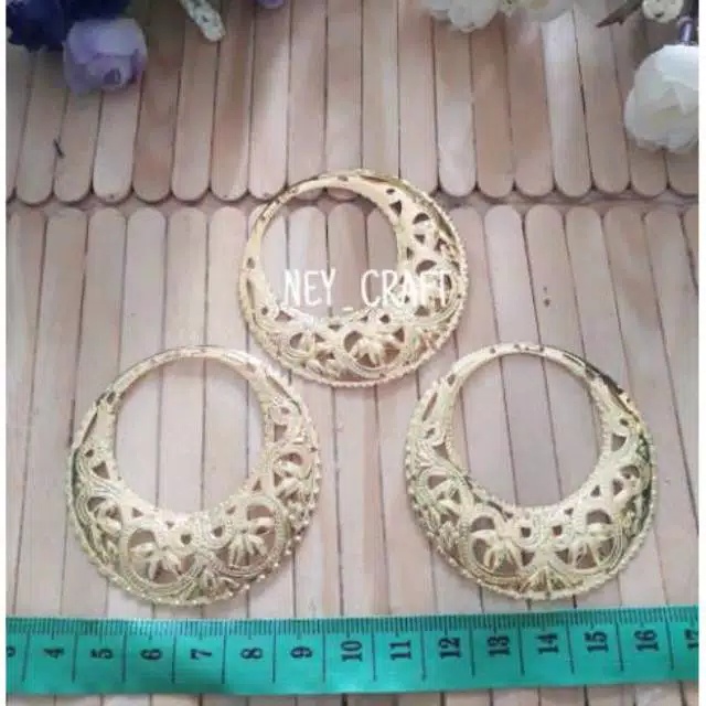 Lempengan besi bulat gold / lempeng variasi besi bulat emas / ornament bulat hiasan mahar seserahan