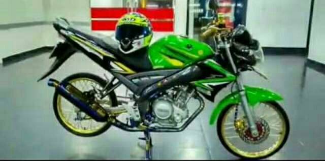Striping sticker variasi vixion old fz 150 warna hijau