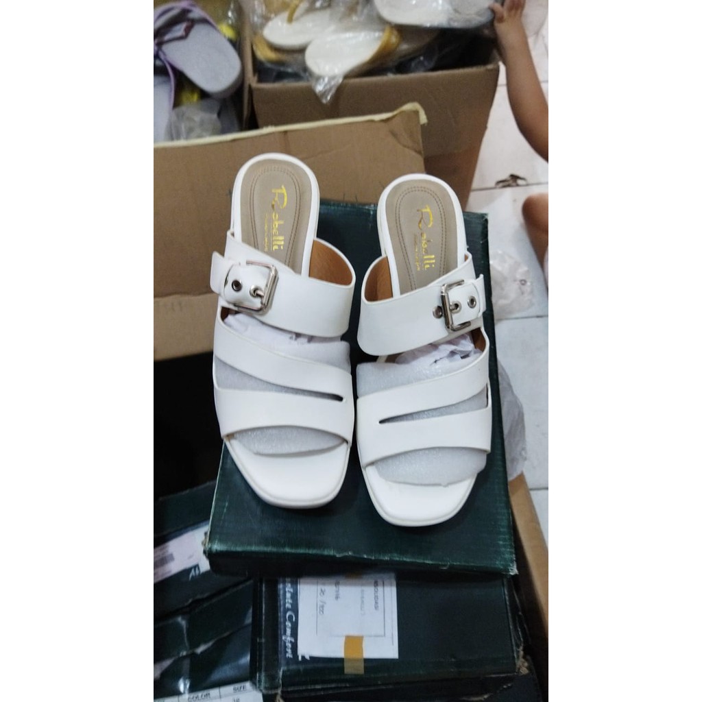 sandal robelli white