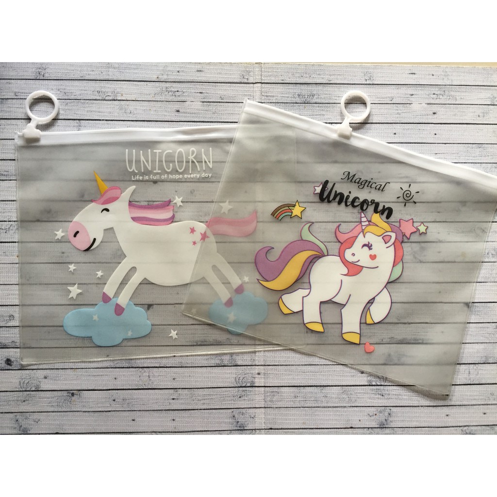 

Kotak Pensil Unicorn