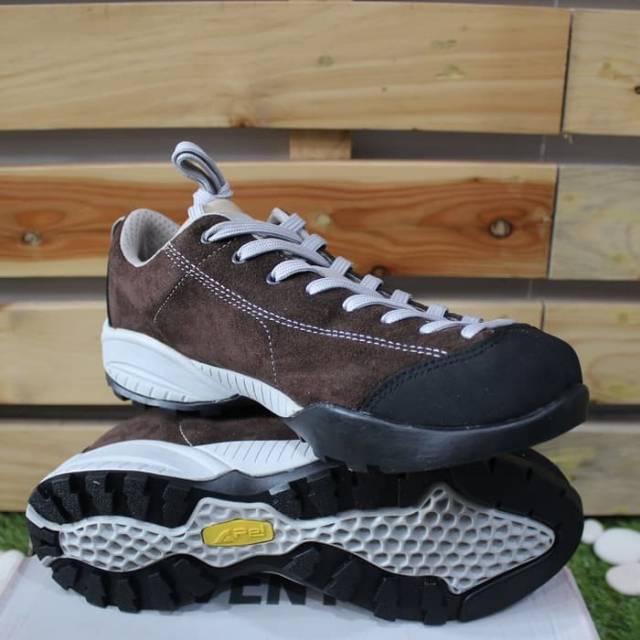 Sepatu Rei Catnis A Sepatu Hiking Sepatu Gunung Original