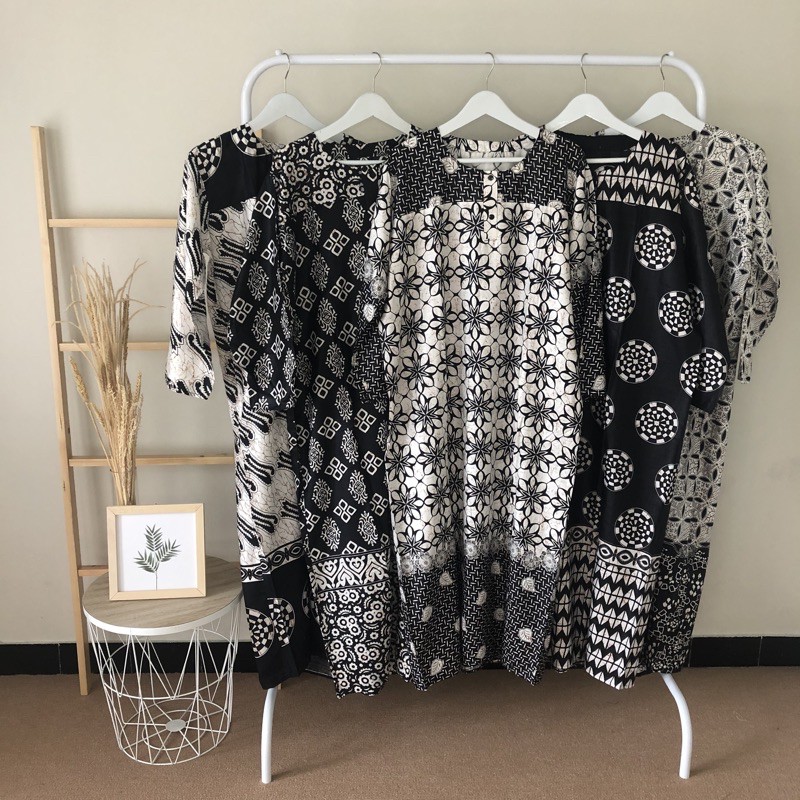 Daster Panjang Longdress Batik Hitam Putih 01