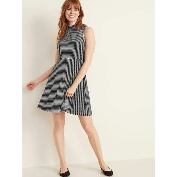 Old ny mock neck ribbed swing dress
