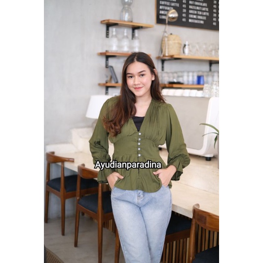 JENNIE BASIC TOP LENGAN PANJANG TOP KANCING SABRINA BLOUSE