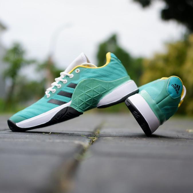Promo Adidas Barricade sepatu tenis sepatu olahraga sepatu badminton - hitam putih, 40