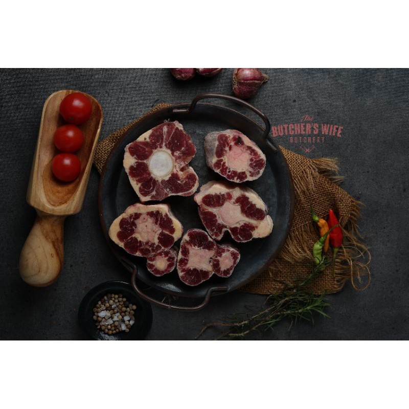 

BUNTUT SAPI AUST / OXTAIL IMPORT / SOP BUNTUT SUPER @1KG