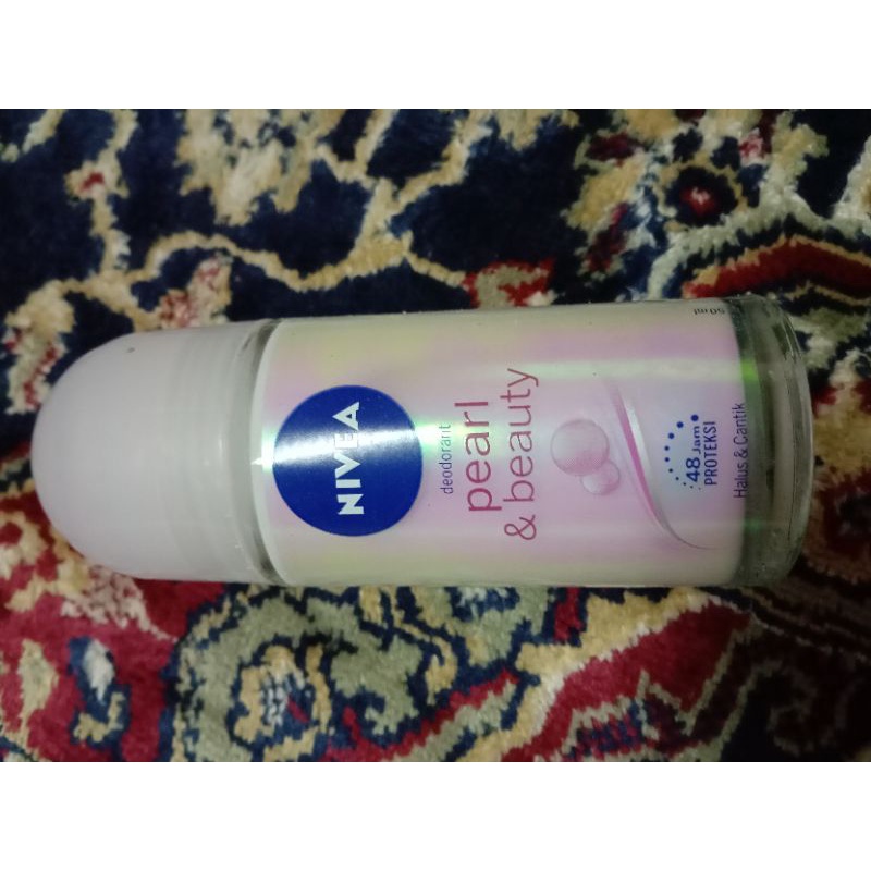 Nivea Pearl and Beauty Deodorant Roll on 48ml