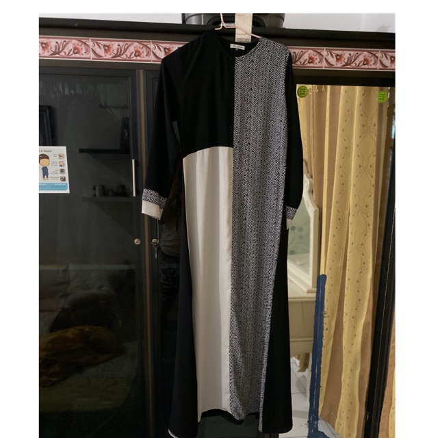 javina dress preloved M