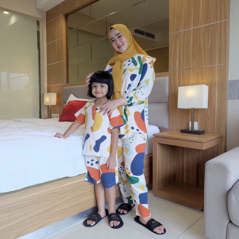 SETELAN IBU DAN ANAK ONESET CURLY PAJAMAS ONESET