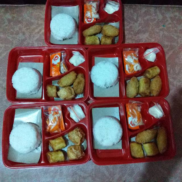 

paket box nasi bernto