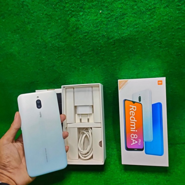 Dijual REDMI 8A PRO RAM 3/32GB SECOND Berkualitas
