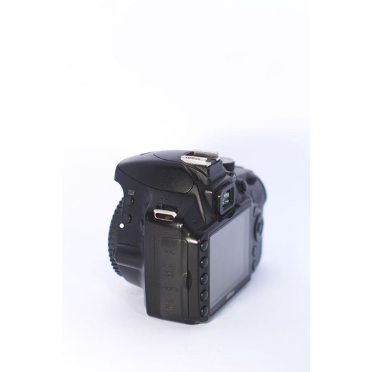 NIKON D3200 LENSA TELE (TAMRON) + LENSA KIT ORI