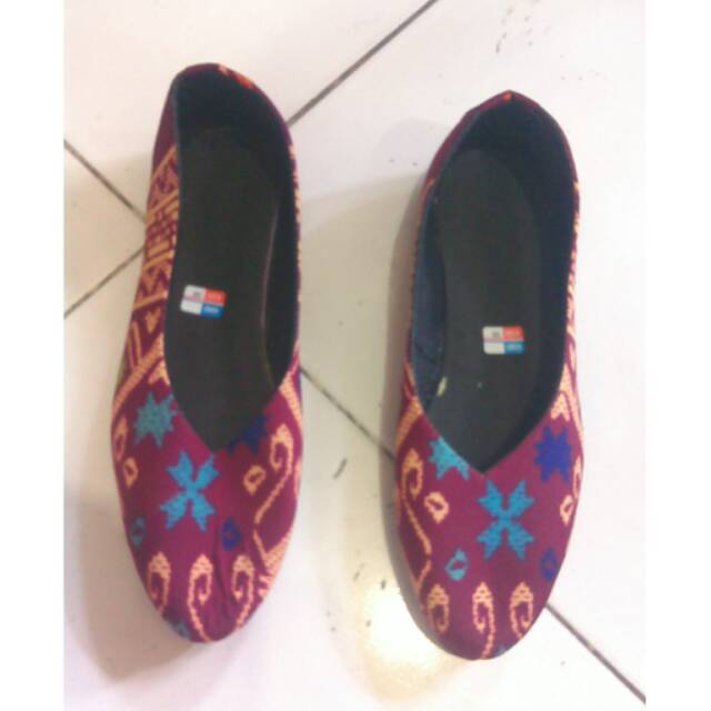 Sepatu balet bali