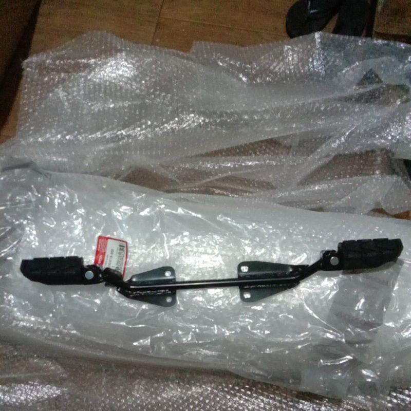 Footstep depan Assy Honda VERZA 150cc 50600 K18 900
