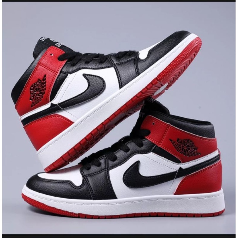 Nike Air Jordan 1 Retro High Black Toe Original