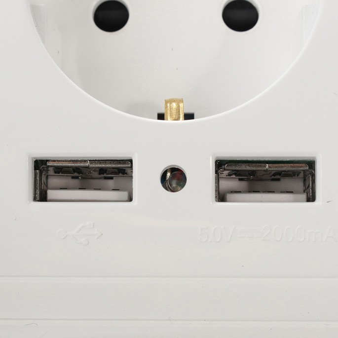 Taffware Stop Kontak Dinding EU Plug dengan 2 USB Port - White