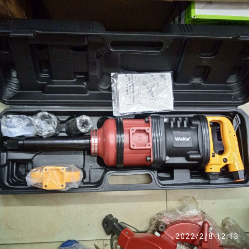 Air Impact wrench (1 inch ) merek Weka /mesin impact