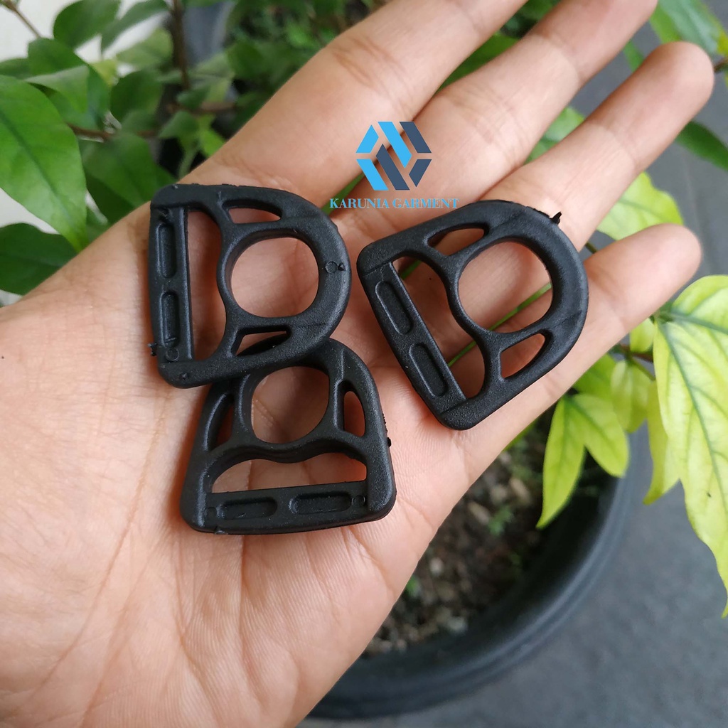 

RING D PLASTIK 2.0 CM MODEL TAWON PENGAIT CANTELAN TALI TALI LANYARD ID CARD PER 12 PCS