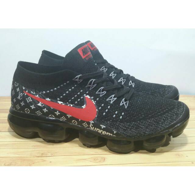 supreme vapormax