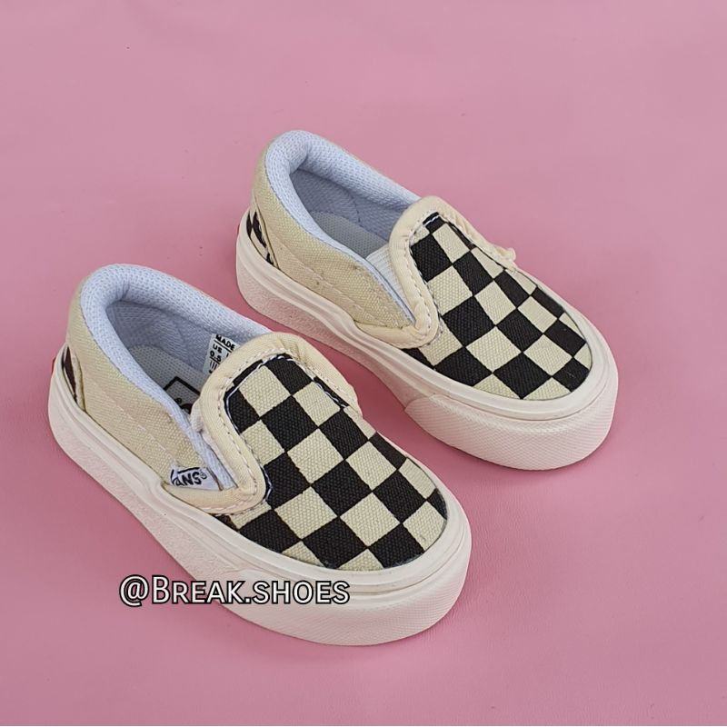 Sepatu vns anak checkerboard slip on multicolor