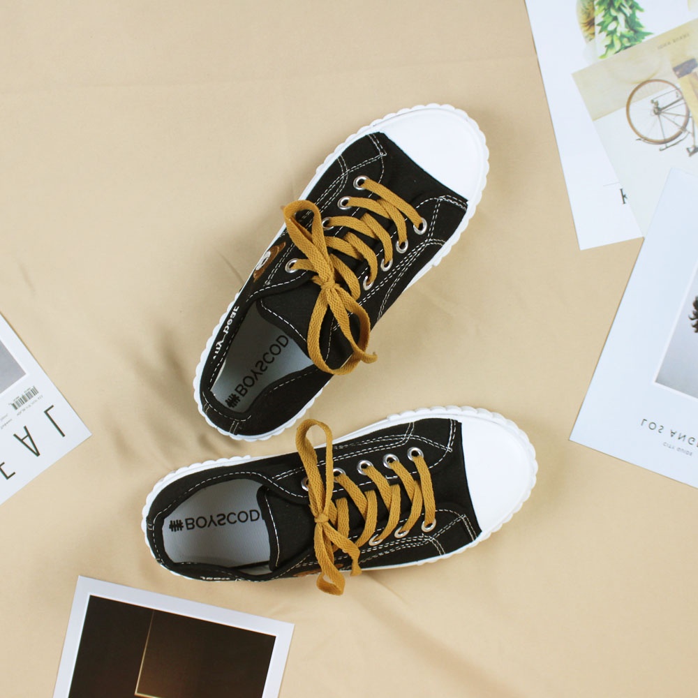 Sepatu Sneakers Korean Style Boyscode Why Bear Pendek Hitam Coklat / Sepatu Korea Kanvas Beruang Black