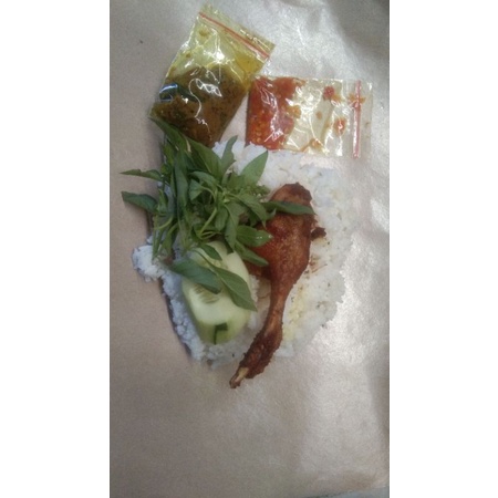 

masi ayam / Bebek bumbu kuning