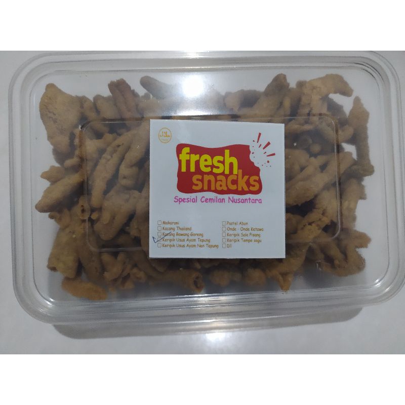 

200gr Kripik Usus Ayam Kemasan BOX thinwall oleh oleh Cemilan Fresh Snacks Surabaya Makasar Jakarta