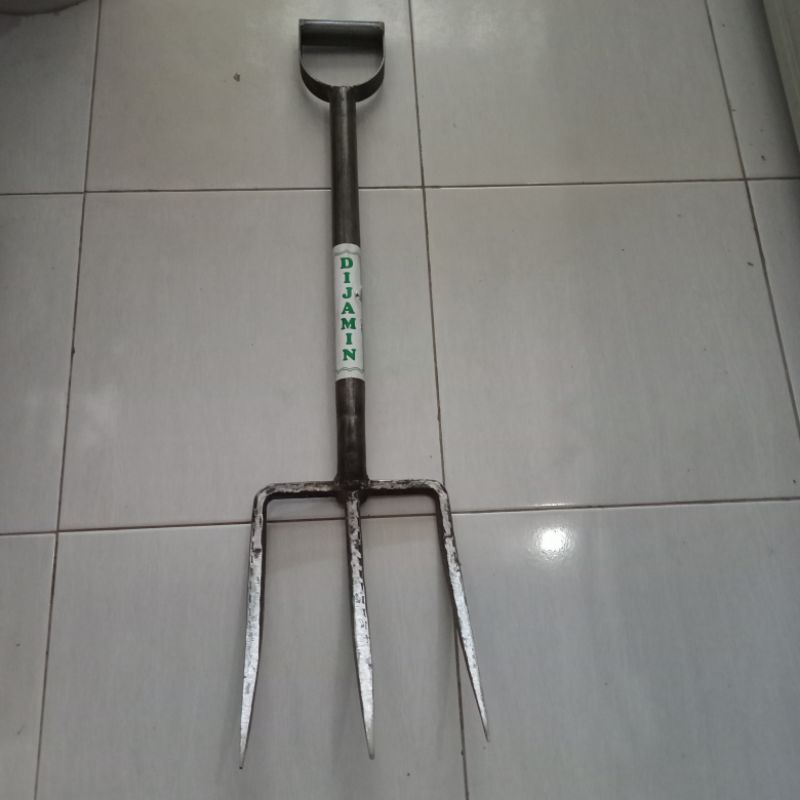 Garpu Tanah Baja DIJAMIN/TERJAMIN Kaki 3 Super Kuat ( Stock Terbatas )