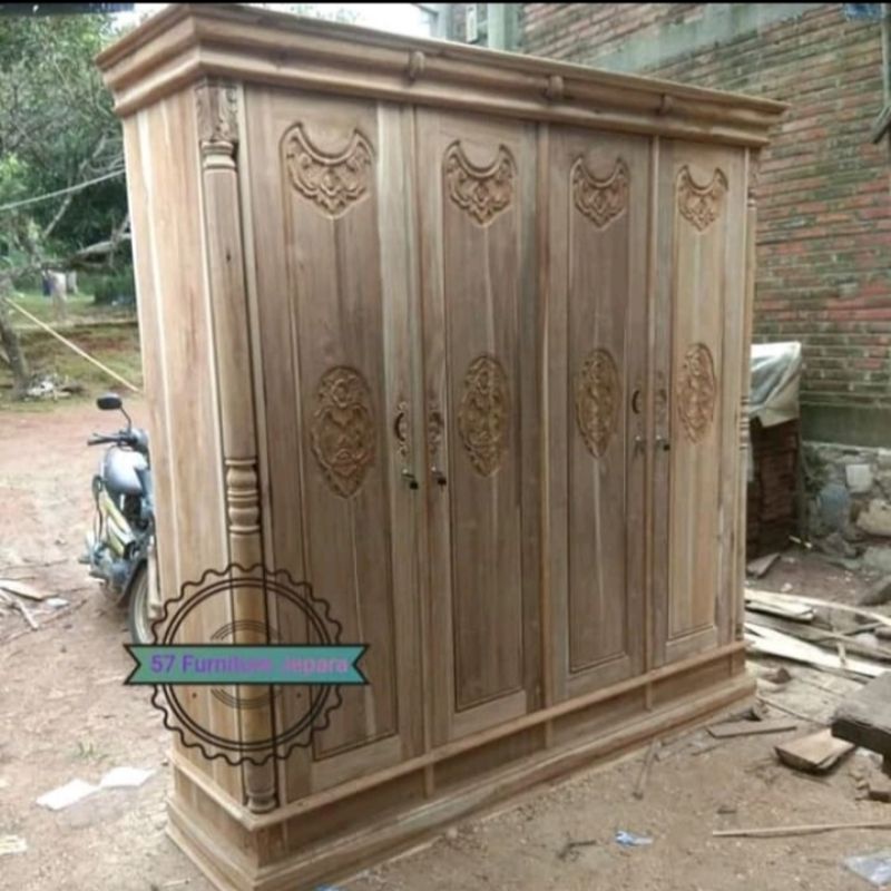 Lemari Pakaian Pintu 4 Kayu Jati Grade A finishing