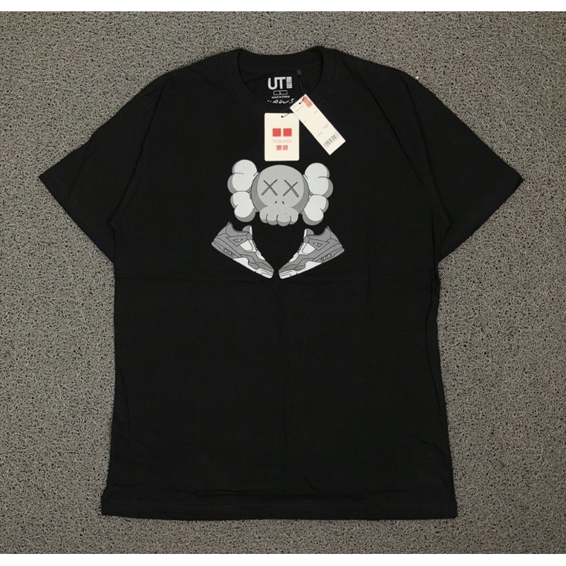 KAOS TSHIRT KAWS X UNIQLO X AIR JORDAN RETRO HITAM PREMIUM AUTHENTIC TERLARIS TERMURAH