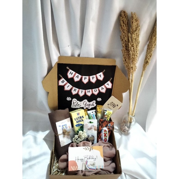 

hampers hijab/snack